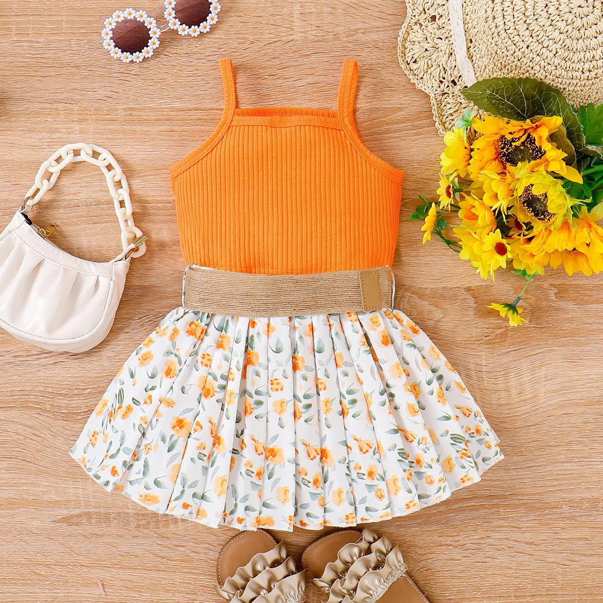 3pcs Toddler Girl Sweet Ribbed Crop Camisole and Floral Print Pleated Skirt & Belt Set