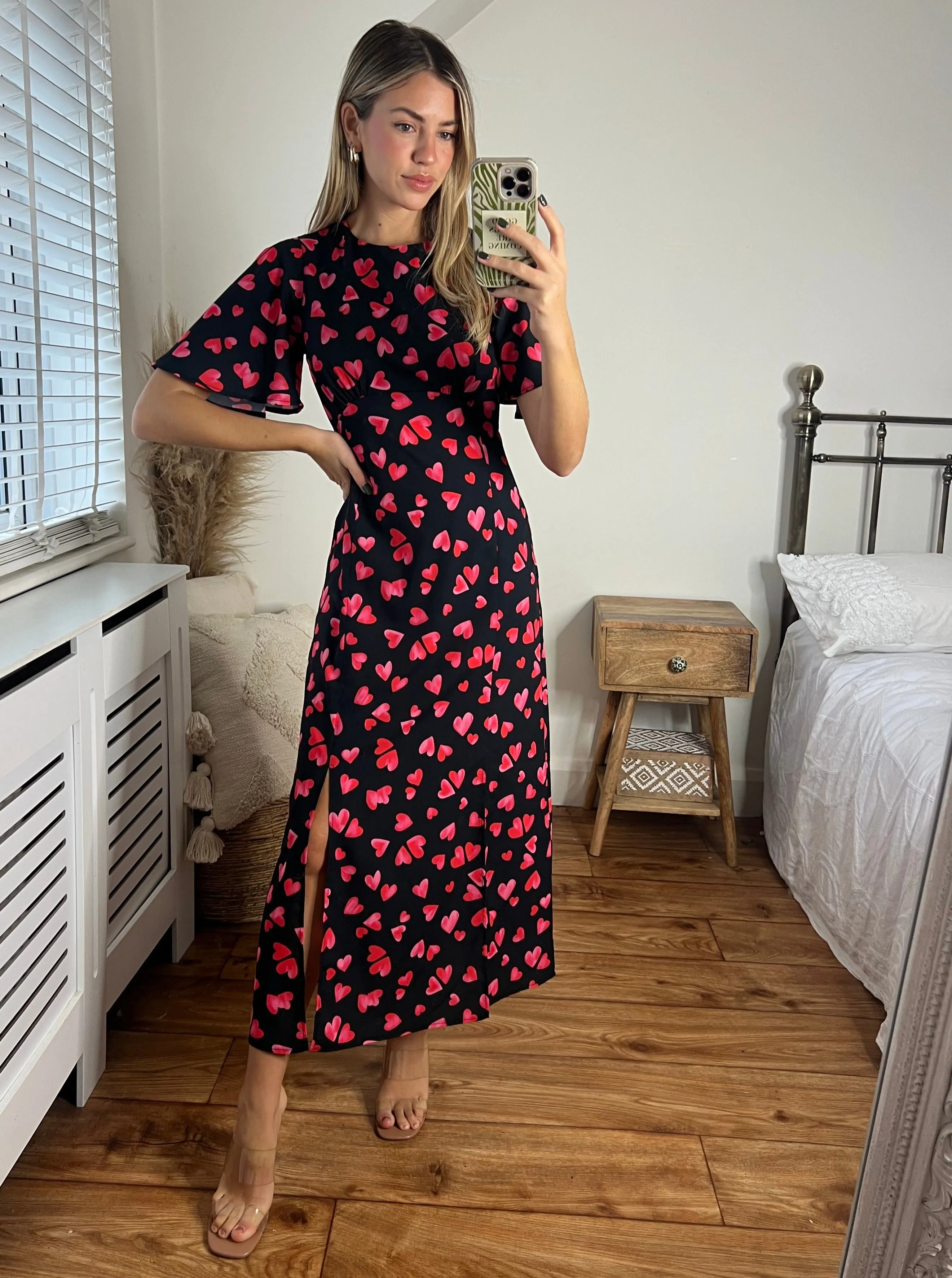 Bailey Angel Sleeve Midi Dress / Multi Heart Print