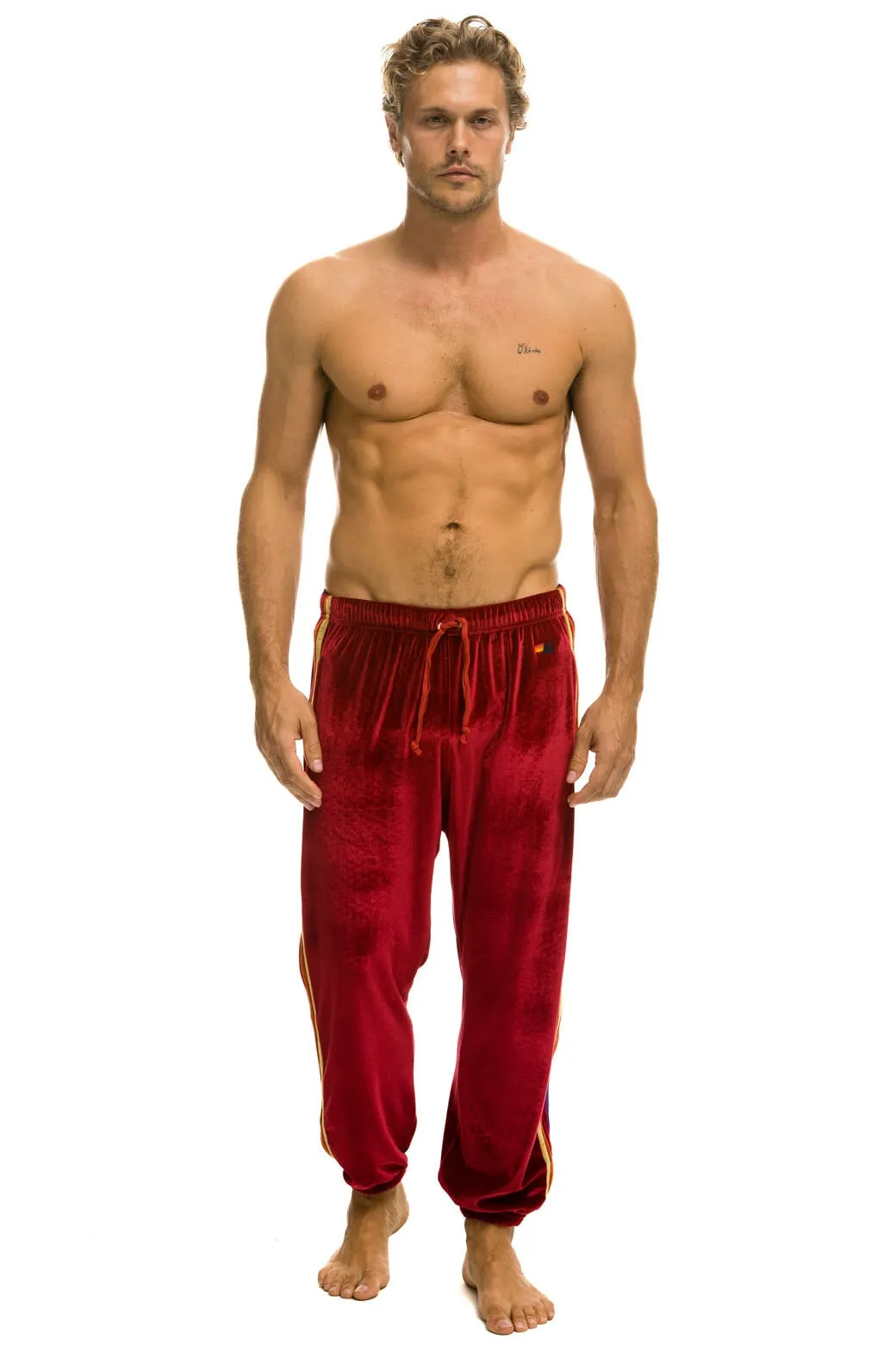 CLASSIC VELVET SWEATPANTS - RED