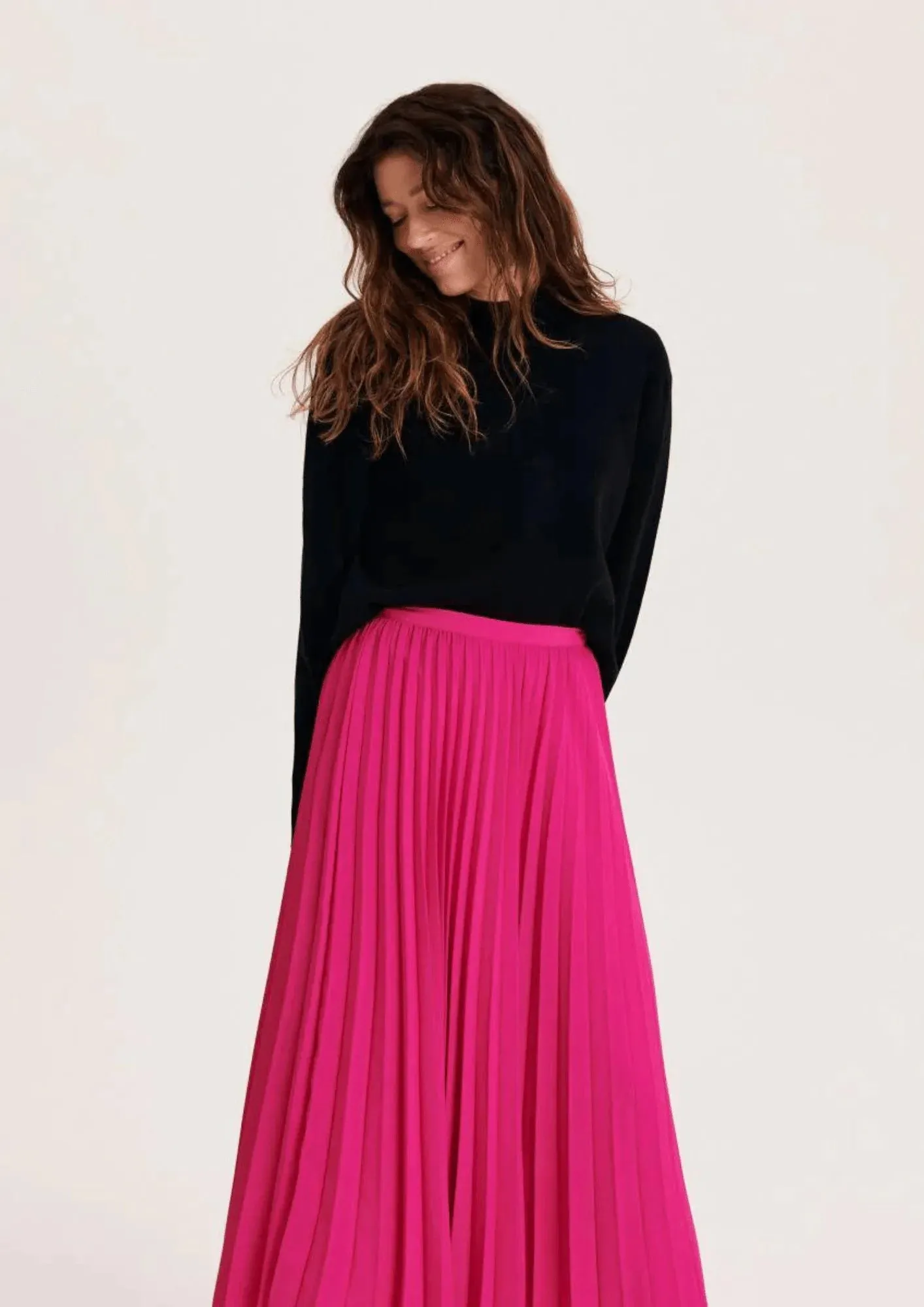 FUCHSIA PLEATED SKIRT