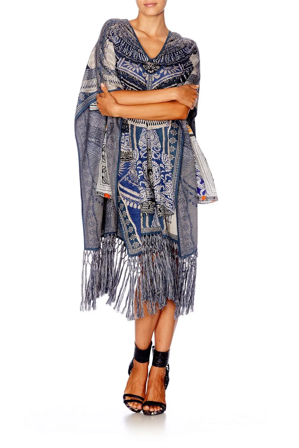 LONG V-NECK PONCHO TALES OF BATIK