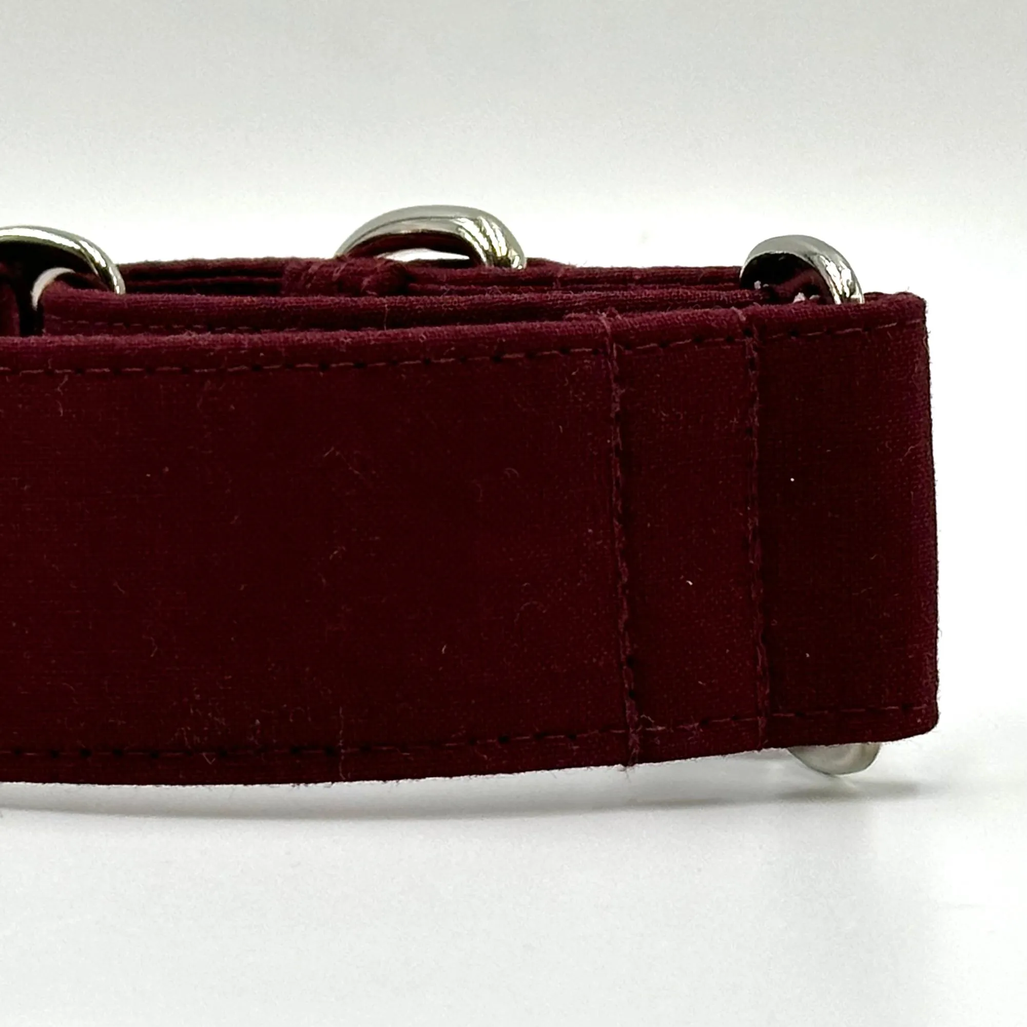 Martingale Collar - Crimson Maple