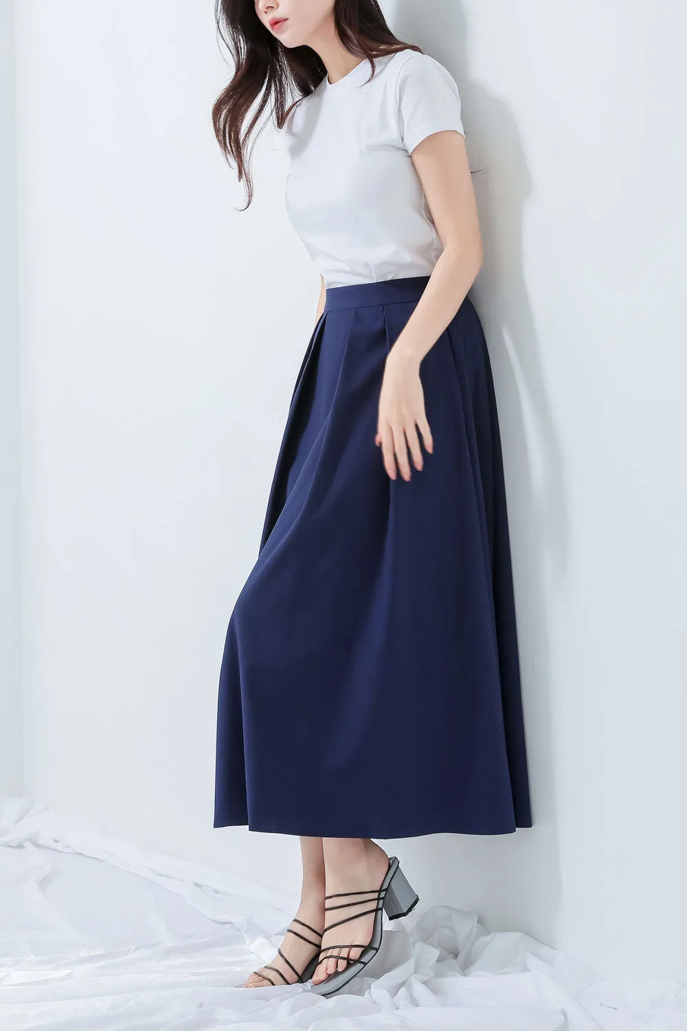 Pleated Long Skirt