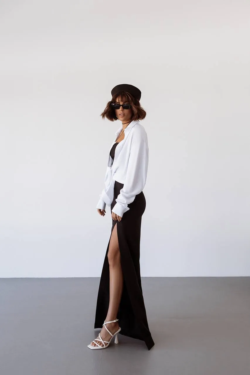 Trousers with a slit on the leg “Vogue”