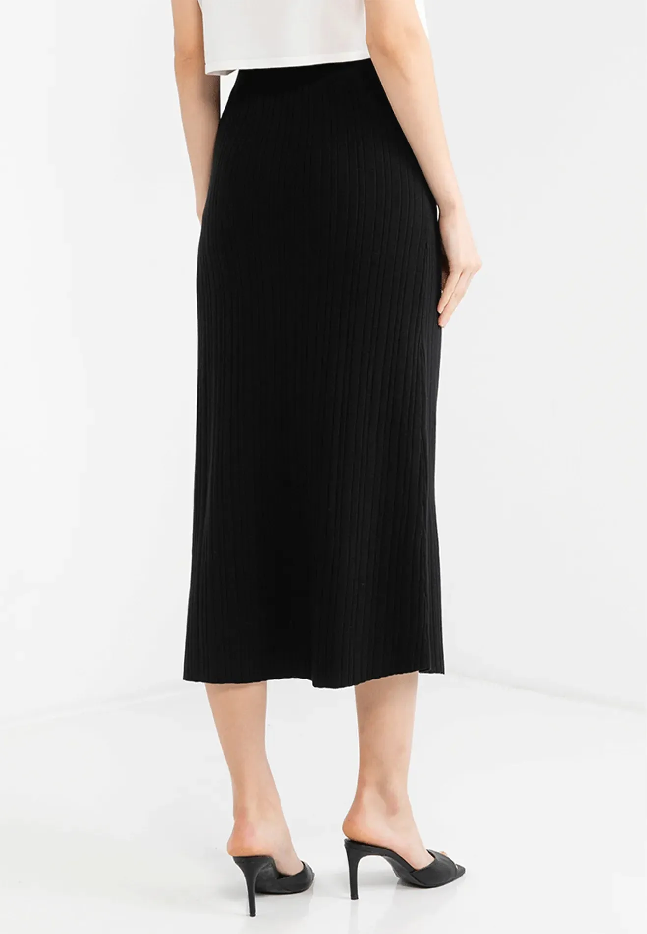 VOIR JEANS Hey Summer Collection: Stretchable Knitted Maxi Skirt